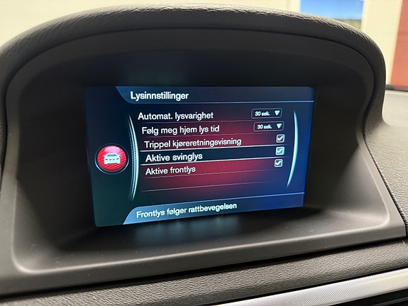 Volvo V70 9 of 30