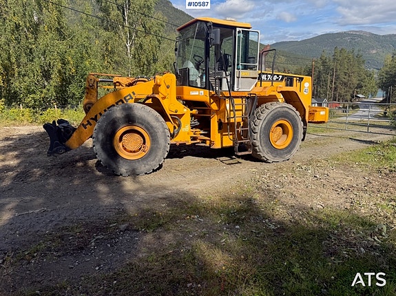 Hyundai HL 760-7 3 of 30