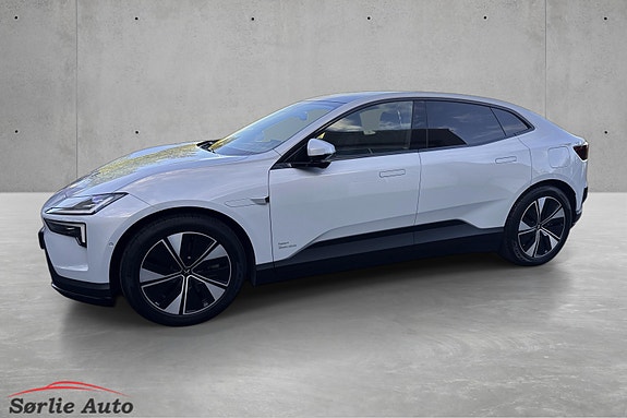 Polestar 4 10 of 30