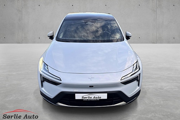Polestar 4 5 of 30