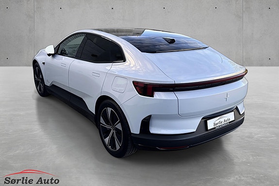 Polestar 4 9 of 30
