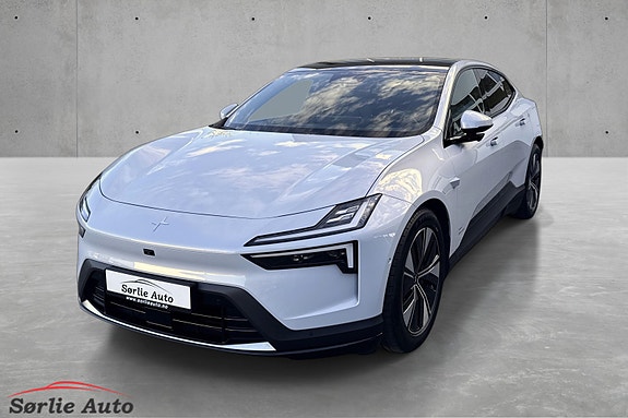 Polestar 4 6 of 30