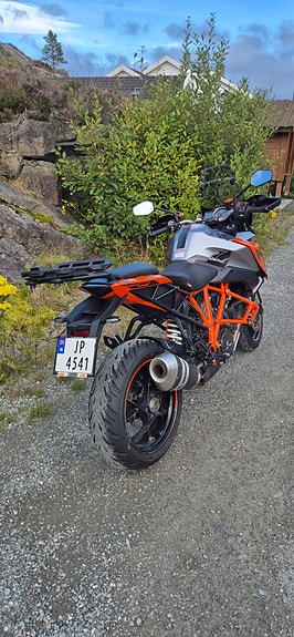 KTM 1290 Super Duke GT 10 of 16