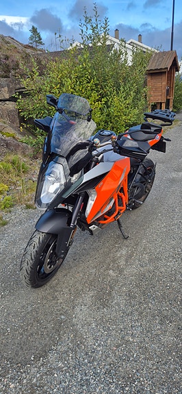 KTM 1290 Super Duke GT 7 of 16