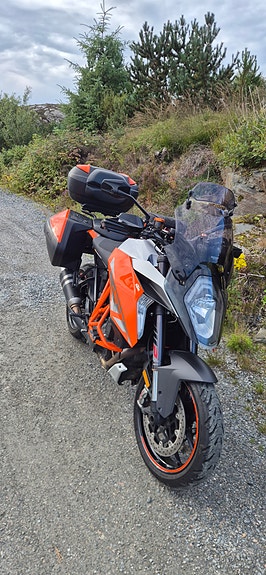 KTM 1290 Super Duke GT 12 of 16