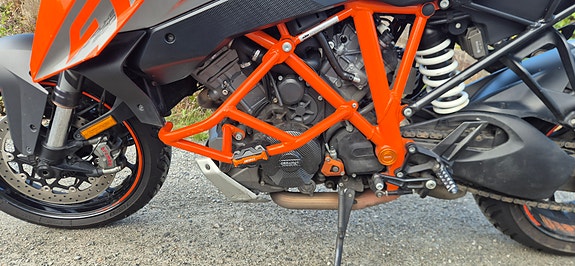 KTM 1290 Super Duke GT 5 of 16