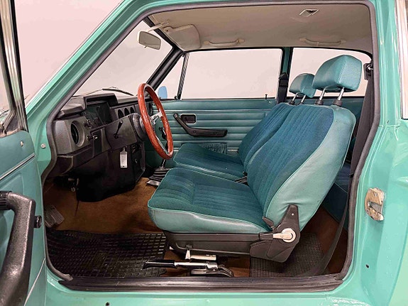 Volvo 142 15 of 28