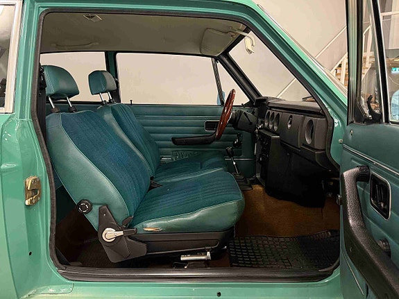 Volvo 142 19 of 28