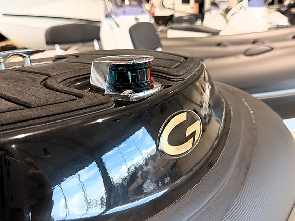 Topp utstyrt Grand G380 UBE m/Yamaha F40 - Vinterlagring inkludert 16 of 17