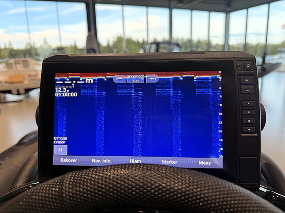 Topp utstyrt Grand G380 UBE m/Yamaha F40 - Vinterlagring inkludert 12 of 17