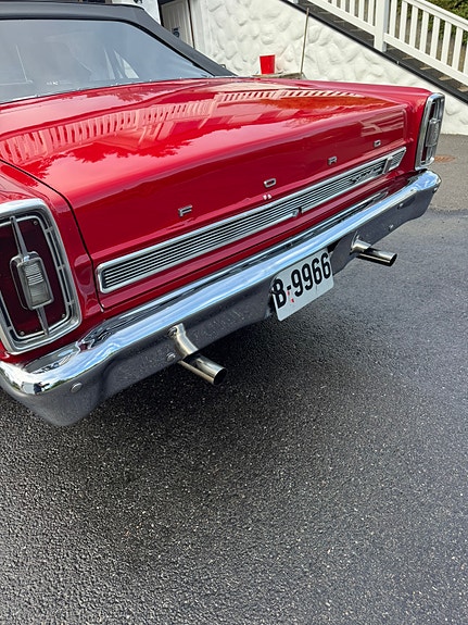 Ford Fairlane 6 of 23