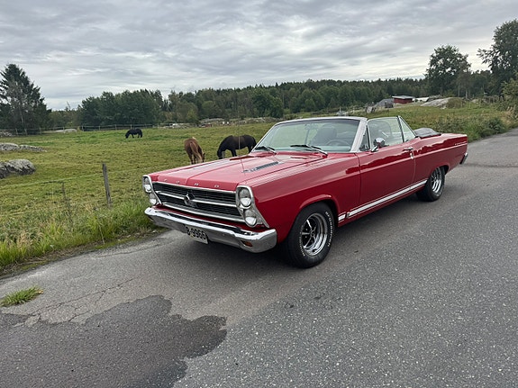 Ford Fairlane 22 of 23