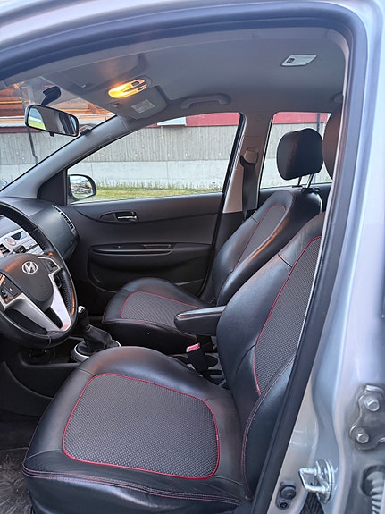 Hyundai i20 6 of 10