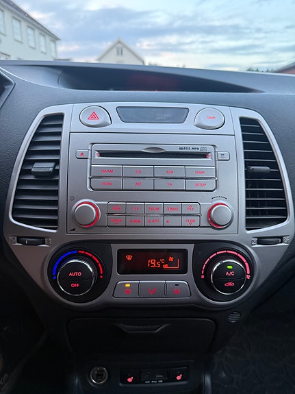 Hyundai i20 9 of 10