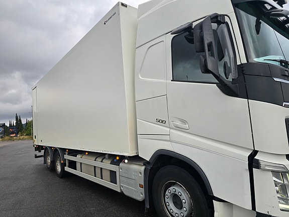 Volvo FH 500 3 of 10