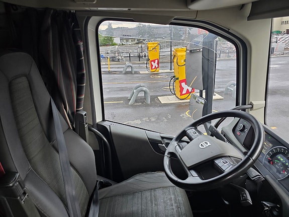 Volvo FH 500 7 of 10