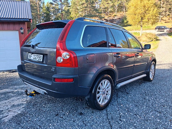 Volvo XC90 7 of 20