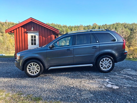 Volvo XC90 4 of 20