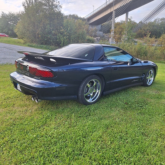 Pontiac Trans Am 4 of 30