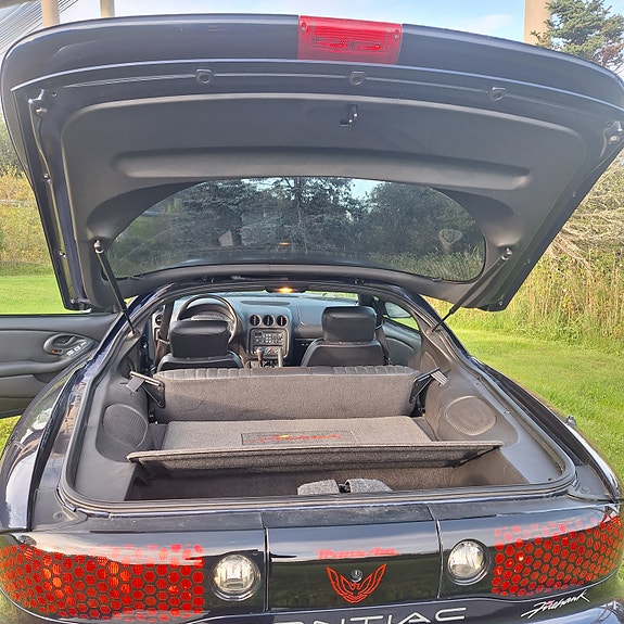 Pontiac Trans Am 21 of 30