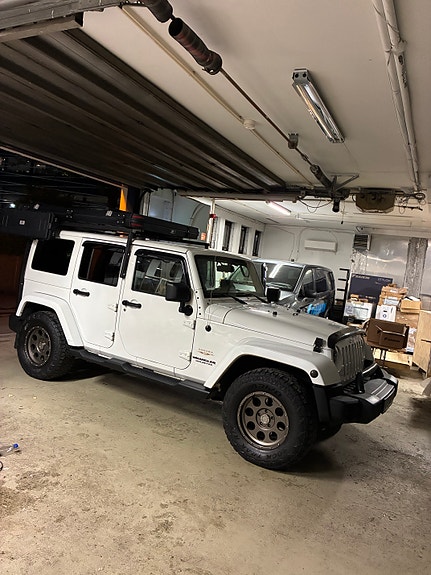 Jeep Wrangler 2 of 30