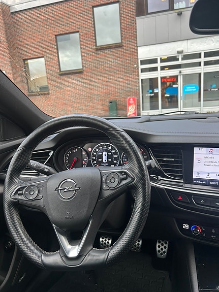 Opel Insignia 8 of 15