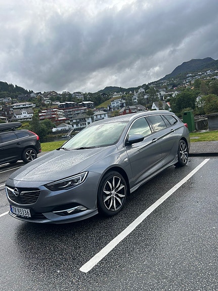 Opel Insignia 2 of 15