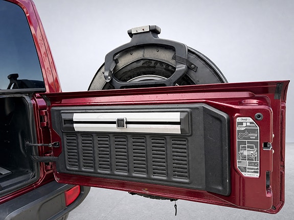 Jeep Wrangler 23 of 30