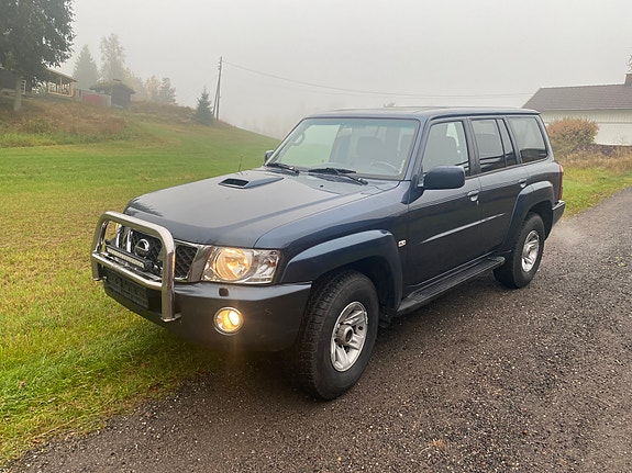 Nissan Patrol 2 of 30