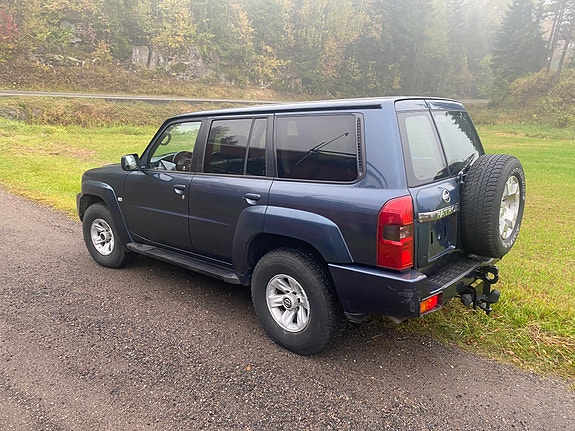 Nissan Patrol 7 of 30