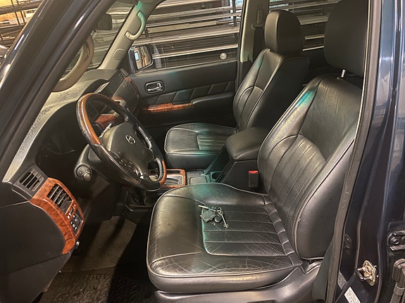 Nissan Patrol 14 of 30
