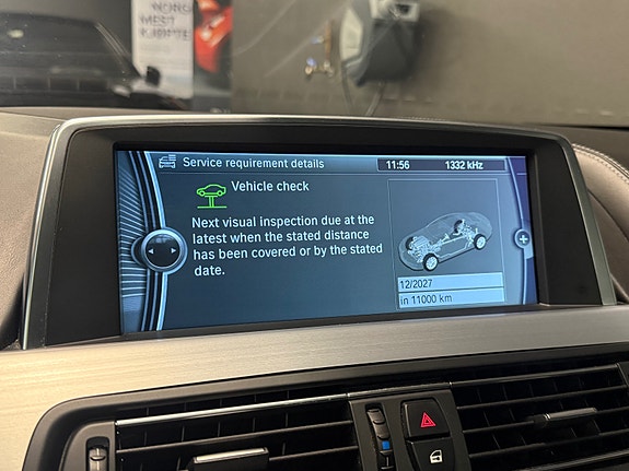 BMW 640i 24 of 29