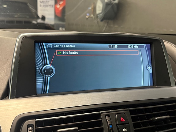 BMW 640i 25 of 29