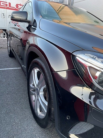 Mercedes-Benz GLA180 27 of 30