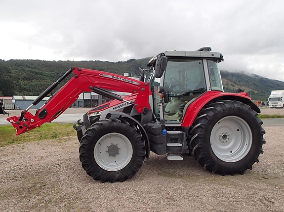 Massey Ferguson 5S.145 Dyna6 Jubileum 3 of 30