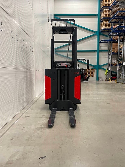 Linde V 10 4 of 5