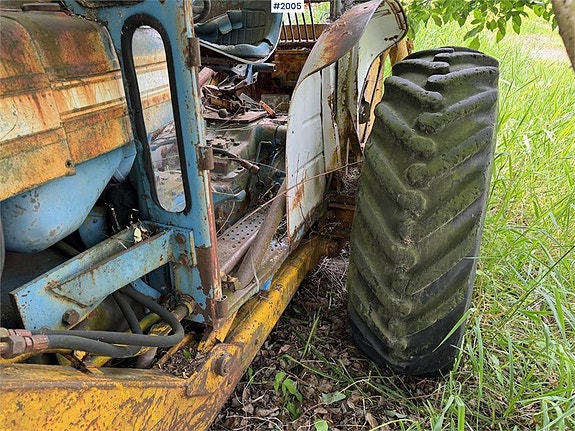 Ford 5000 m/Hymas 4 graver 18 of 19