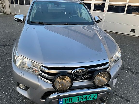 Toyota HiLux 6 of 30
