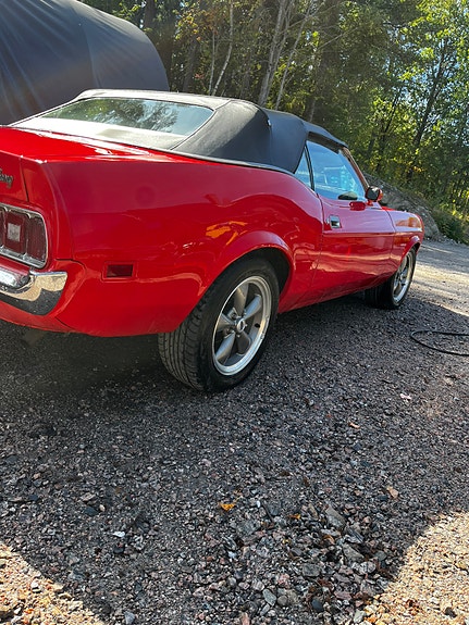 Ford Mustang 5 of 15