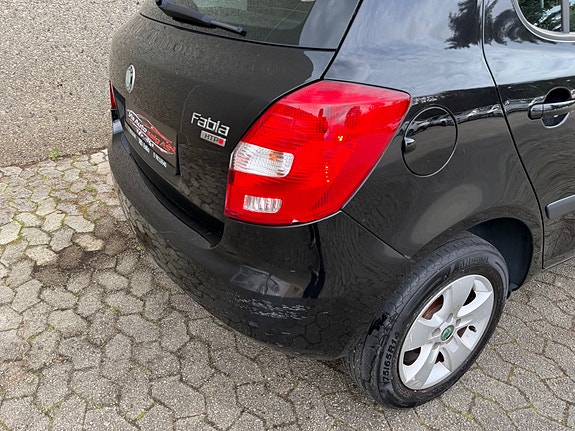 Skoda Fabia 6 of 30