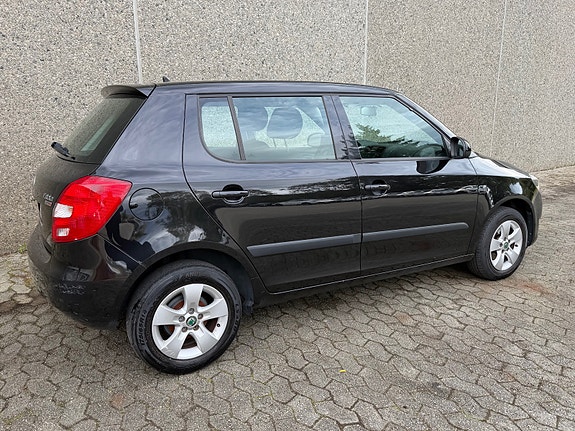 Skoda Fabia 5 of 30