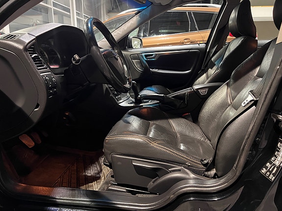 Volvo S60 16 of 30