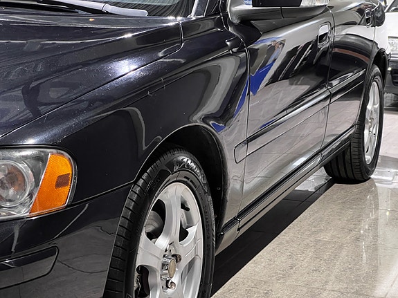 Volvo S60 30 of 30
