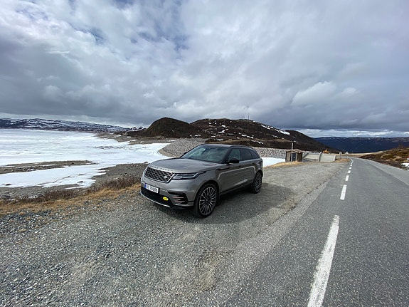 Land Rover Range Rover Velar 16 of 29