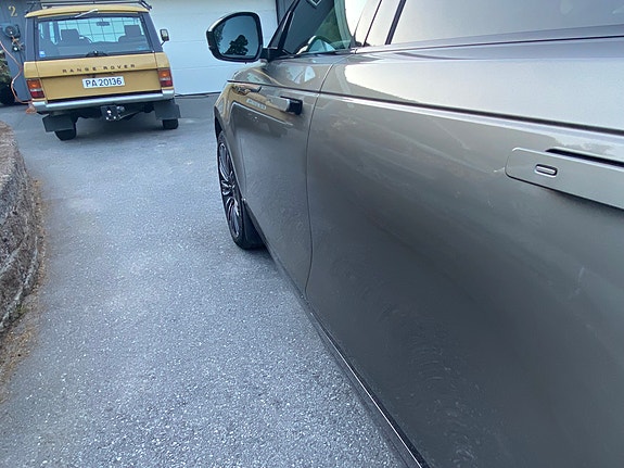 Land Rover Range Rover Velar 9 of 29