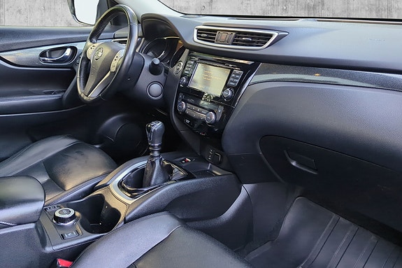 Nissan X-Trail 12 of 15