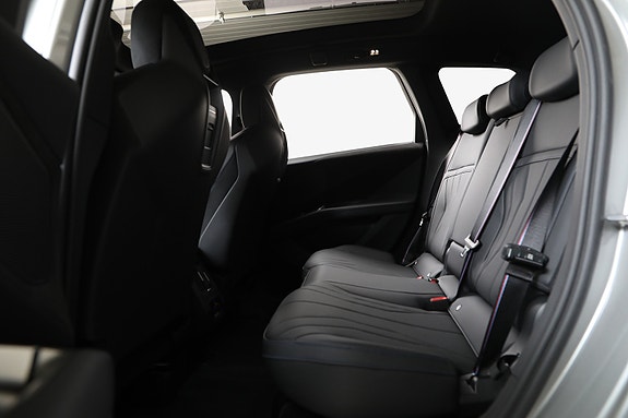 BMW iX3 10 of 30