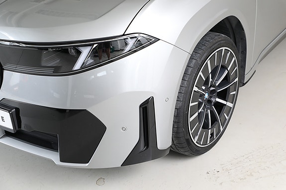 BMW iX3 12 of 30