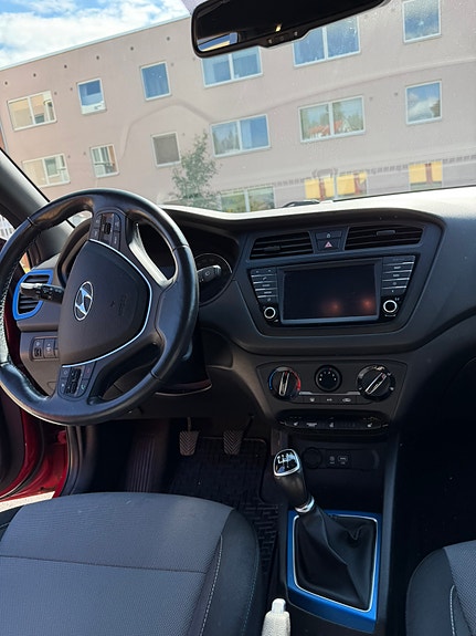 Hyundai i20 4 of 7