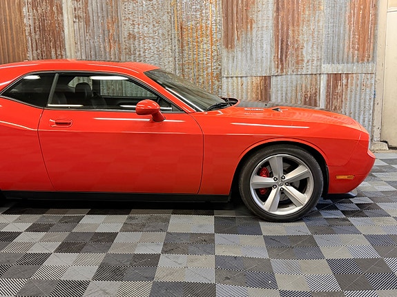 Dodge Challenger 3 of 30